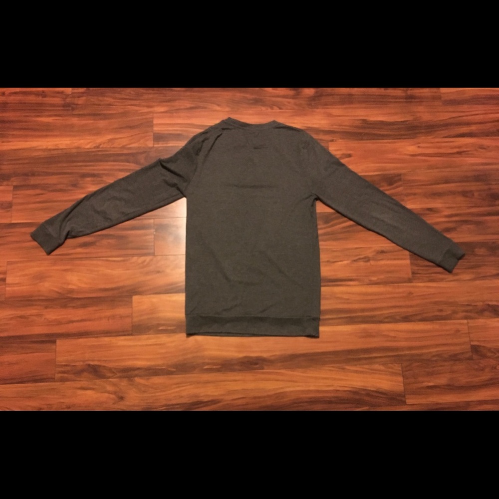 Men’s ASOS T Shirt (S) - Picture 2 of 3